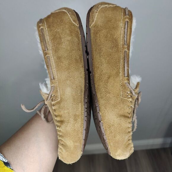 Ugg Dakota Chestnut Suede Sheepskin Slippers Moccasins - Picture 10 of 12